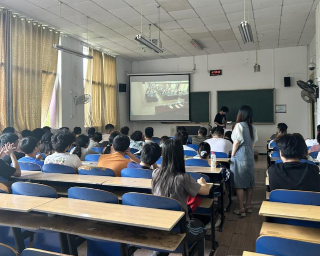 驱动爱好以实践贯穿理论尽力调动学生自动学习的积极性 驱动爱好以实践贯穿理论尽力调动学生自动学习的积极性